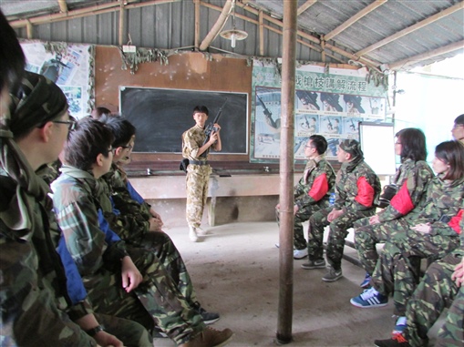 圖7：War Game開始之前當然要聽聽導師的講解，始終安全至上，友誼第一，比賽第二！