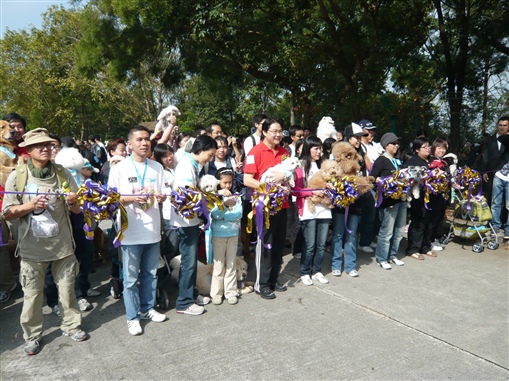 圖4:眾志成城，齊齊起步，為《動物醫生》出一分力