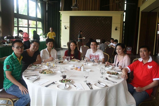 圖2:香港及廣州精英會成員共晉午餐，互相交流。