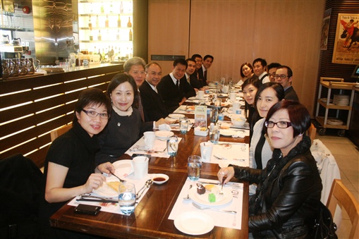 圖3:新一屆精英會成立，舉行首次聚餐，樂也融融。