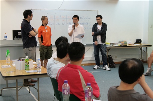 圖9:每一活動後均互相分享，加深活動中包含的意義