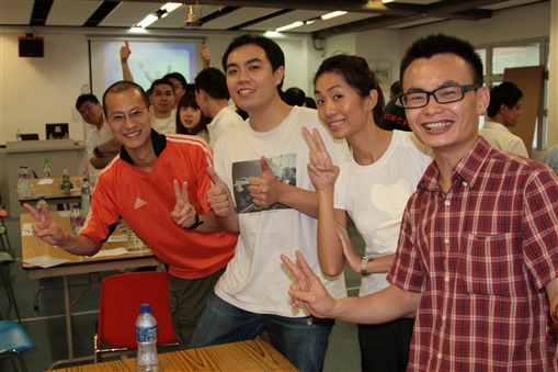 圖13:(左起) 徐家傑、何國昌、梁美淘及來自廣州的謝柯穎合照